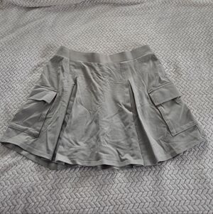 Pleated Cargo Pocket Skort in Khaki